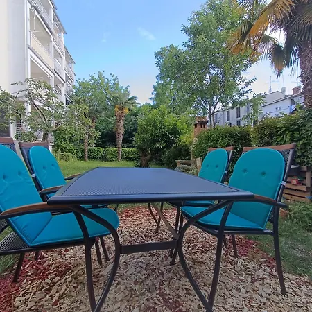 Roxy, 5 Minutes From The Apartamento